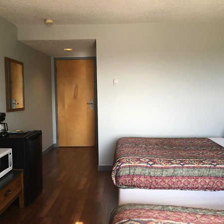 Home Away Inn Drayton Valley Экстерьер фото