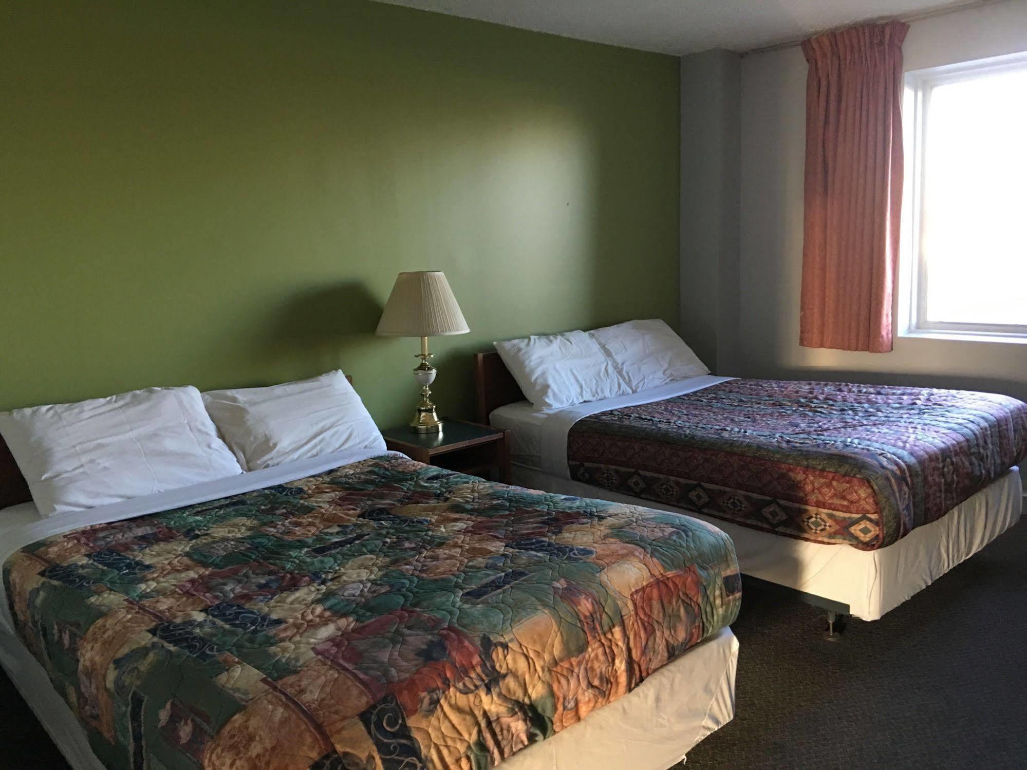 Home Away Inn Drayton Valley Экстерьер фото